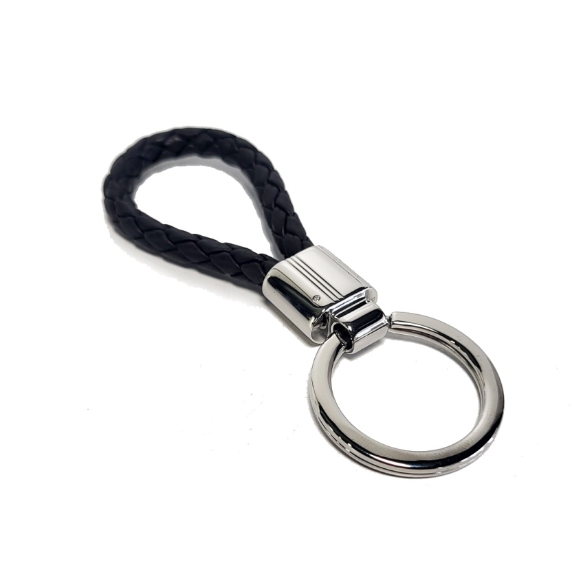 Leather Liora keychain rings made with Swarovski elements