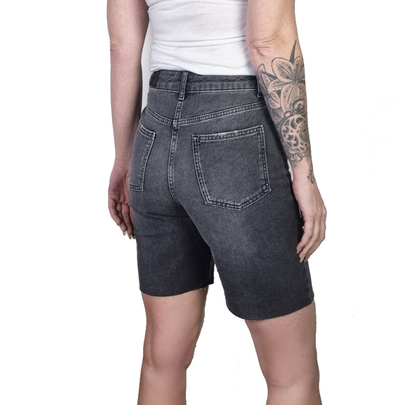 Anthracite Karo Kauer Lulu denim shorts - Image 3