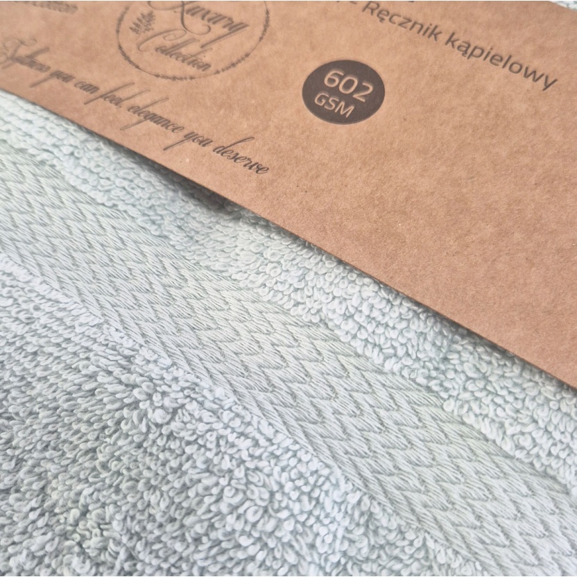 Light blue luxury collection bath towels 68x137cm - 602 g/m² - Image 4