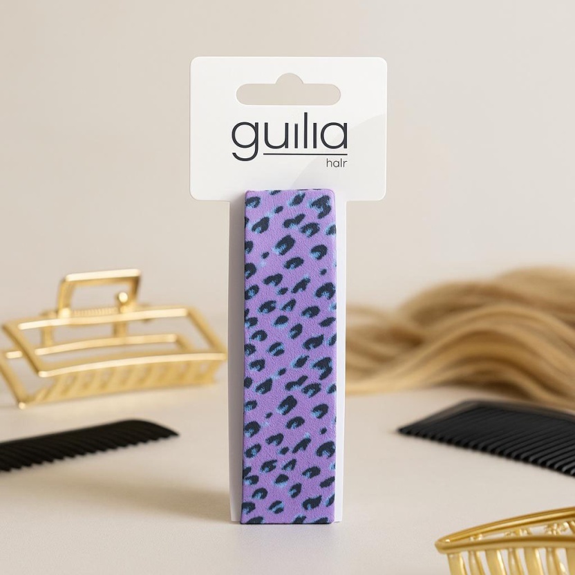 Mix of various trendy Guilia hair accessories - Hair clips, hair ties, scrunchies - Image 17