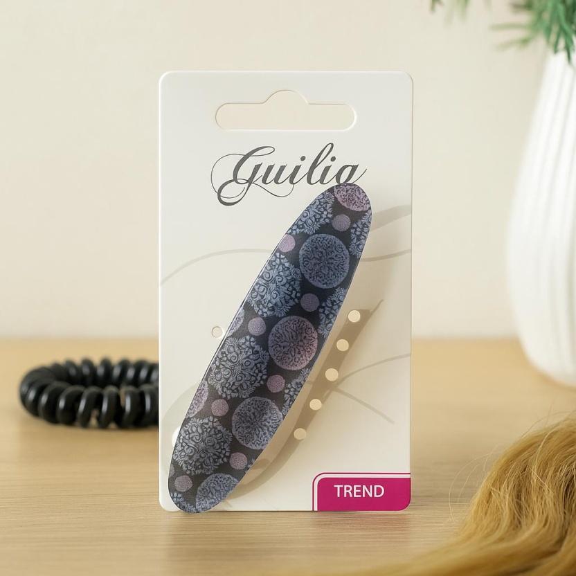 Mix of various trendy Guilia hair accessories - Hair clips, hair ties, scrunchies - Image 14