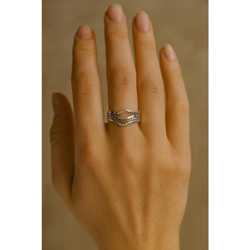 Jewellery - Mix of earrings/ rings/necklaces/piercings/bracelets - Image 9
