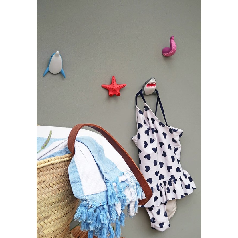 Red hand painted The Zoo sea star coat hooks - Image 3