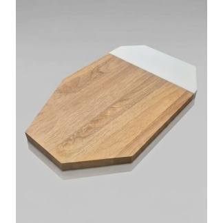 Grote houten serveerplanken met wit accent