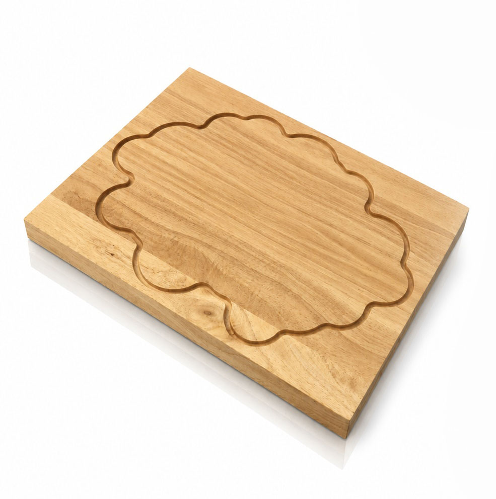 Massief houten serveerplanken met decoratieve gefreesde wolk